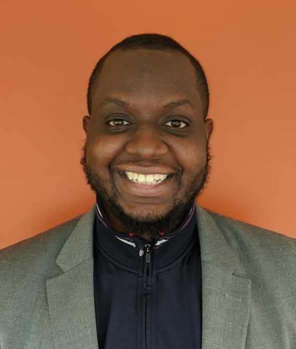 Associate Matt Headshot